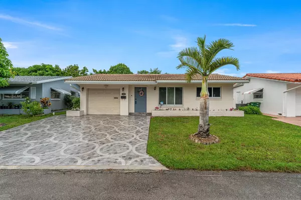 Tamarac, FL 33319,4915 NW S 52nd CT