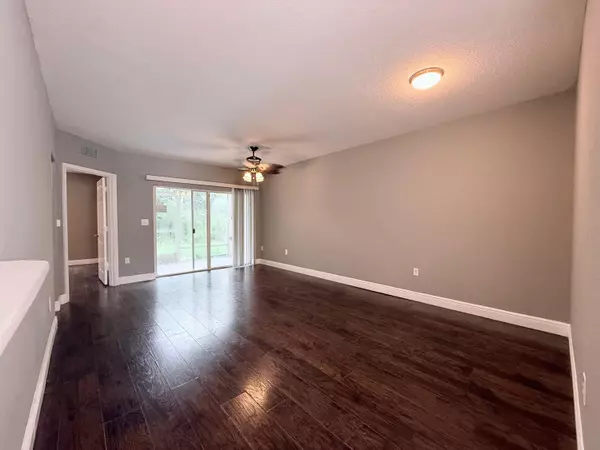 West Palm Beach, FL 33411,1115 Golden Lakes BLVD 512