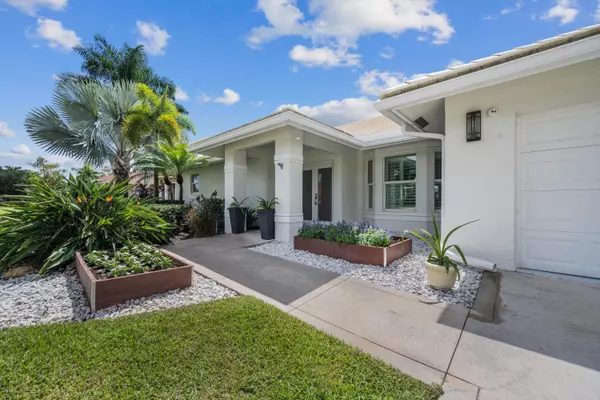Wellington, FL 33414,15900 Meadow Wood DR