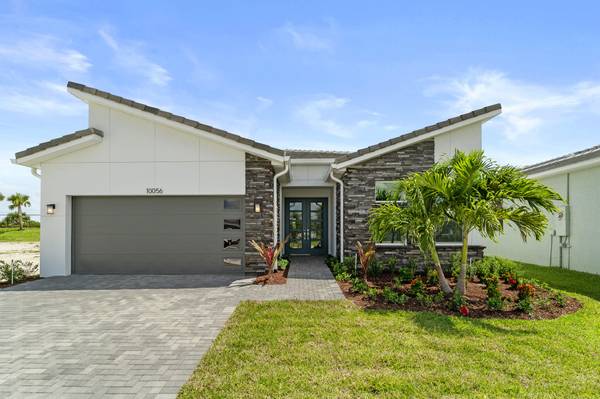10056 SW Carnelian ST, Port Saint Lucie, FL 34987