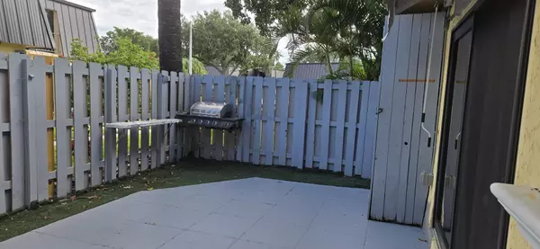Lake Worth, FL 33461,2312 Waterside DR 38-B