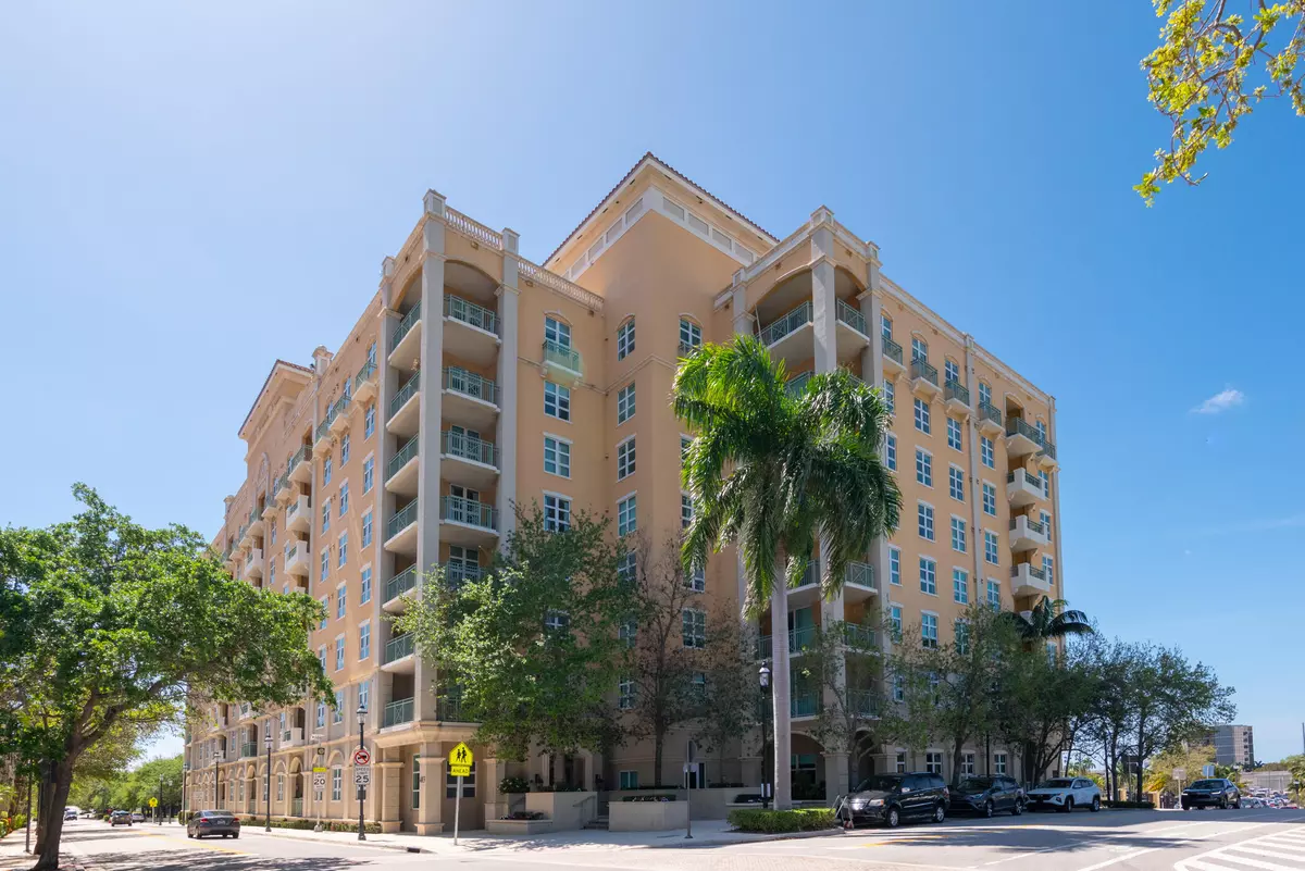 West Palm Beach, FL 33401,403 S Sapodilla AVE 207