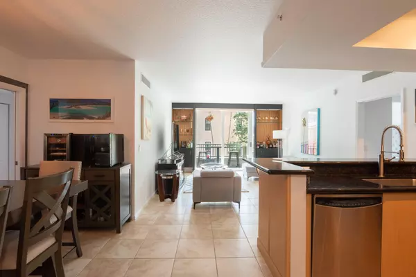 West Palm Beach, FL 33401,403 S Sapodilla AVE 207