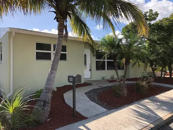 846 Selkirk ST, West Palm Beach, FL 33405