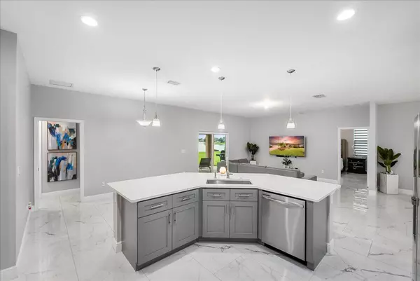 Port Saint Lucie, FL 34953,448 SW Vista Lake DR