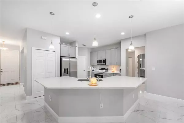 Port Saint Lucie, FL 34953,448 SW Vista Lake DR