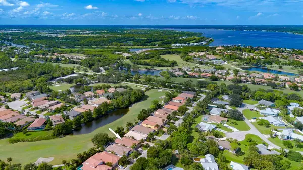 Palm City, FL 34990,814 SW Palm Cove DR