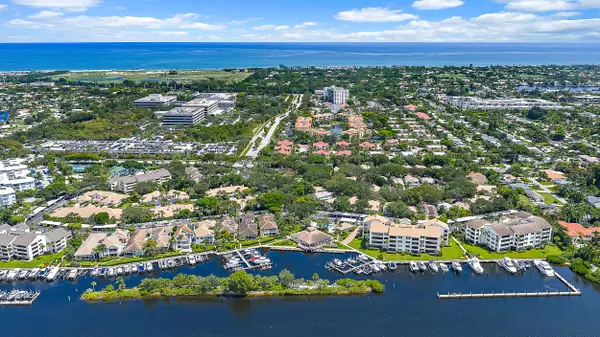 513 Oak Harbour DR, Juno Beach, FL 33408