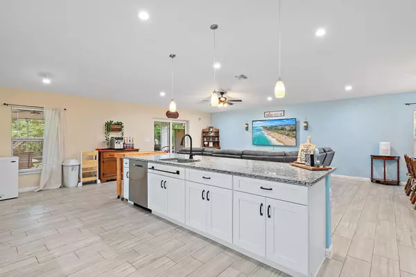 Loxahatchee, FL 33470,16117 N 70th ST