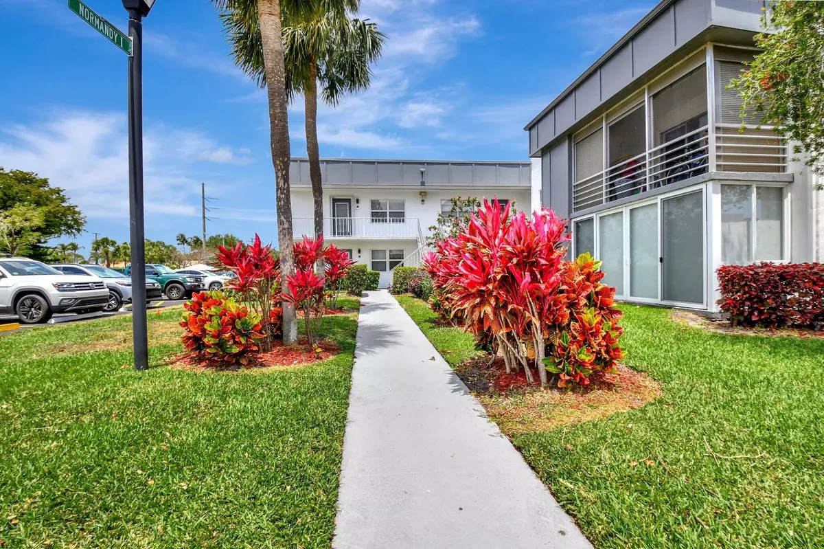 Delray Beach, FL 33484,413 Normandy I