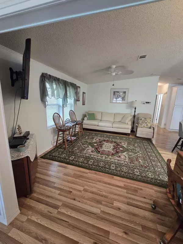 Okeechobee, FL 34974,1613 SW 35 CIR