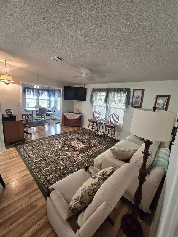 Okeechobee, FL 34974,1613 SW 35 CIR