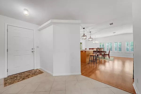 Port Saint Lucie, FL 34952,7945 Horned Lark CIR