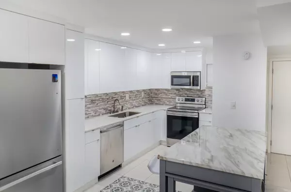 Hialeah, FL 33012,1890 W 56th Street 1325