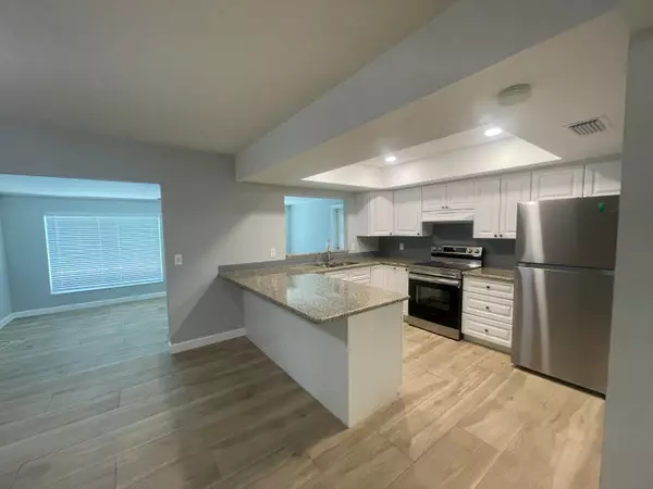 Wellington, FL 33414,11737 Inverness CIR