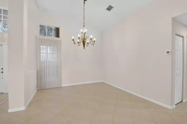 Delray Beach, FL 33446,13221 Alhambra Lake CIR