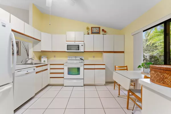 Coconut Creek, FL 33066,3276 S Carambola CIR