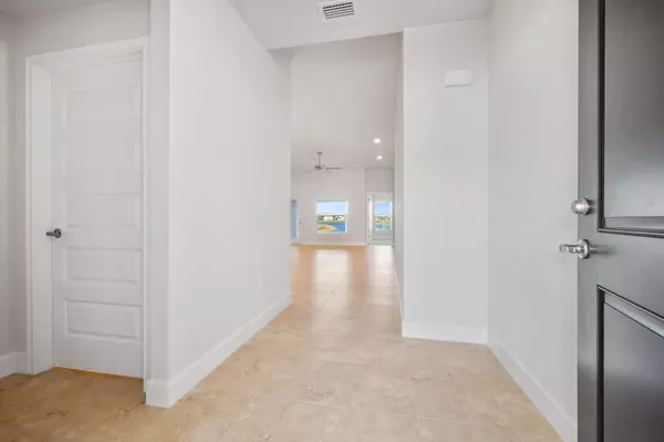 Fort Pierce, FL 34951,8632 Giovanni AVE