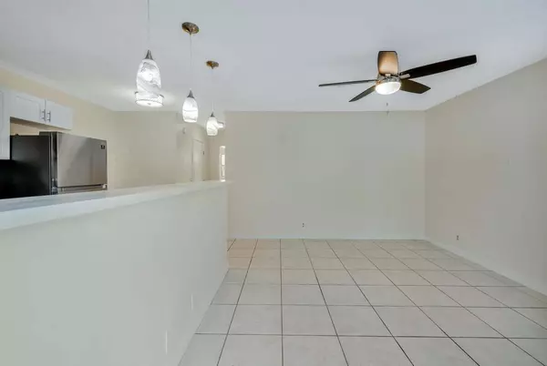 Lake Worth Beach, FL 33460,330 N J ST 1
