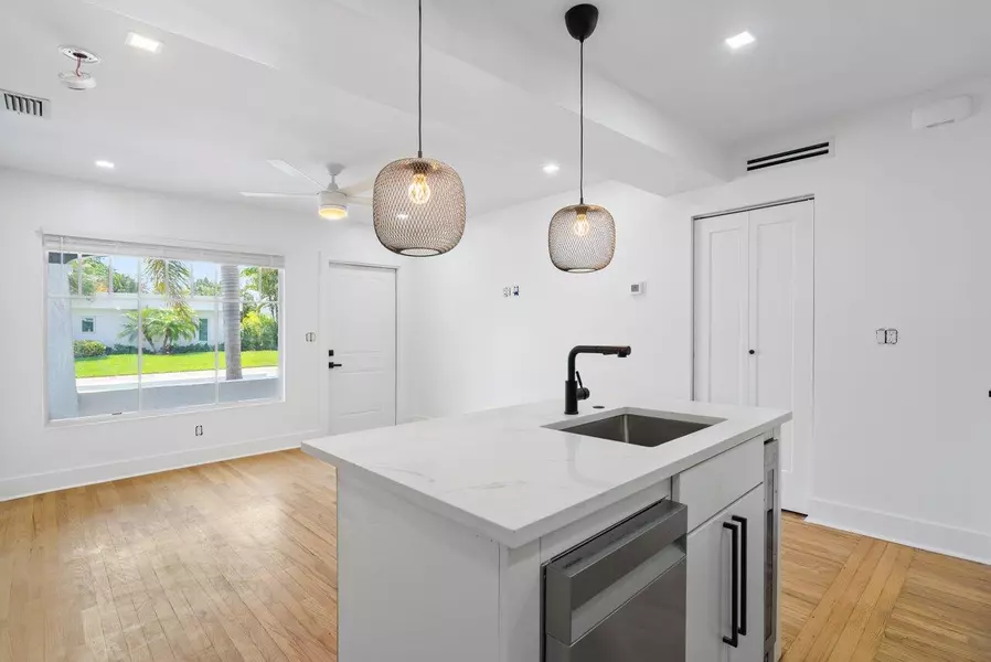 401 NE 2nd AVE 1, Delray Beach, FL 33444