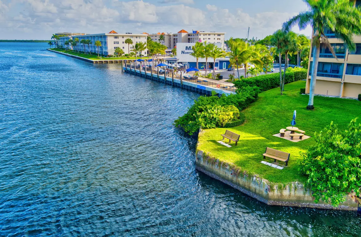 North Palm Beach, FL 33408,1030 Us Highway 1 105