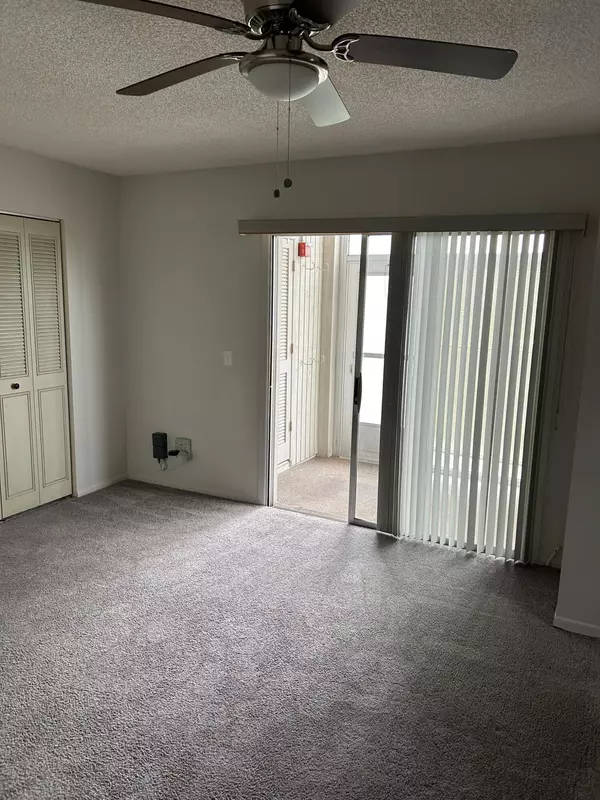 Port Saint Lucie, FL 34952,21 Lake Vista TRL 105