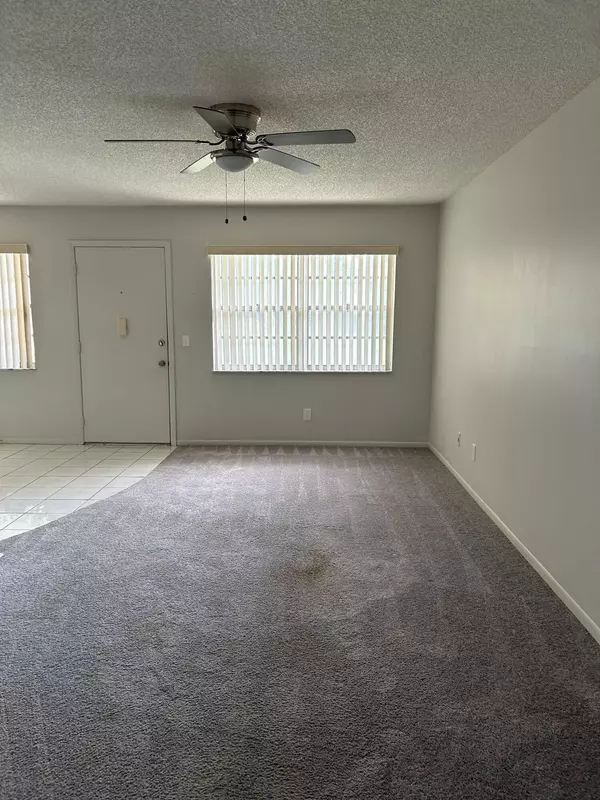 Port Saint Lucie, FL 34952,21 Lake Vista TRL 105