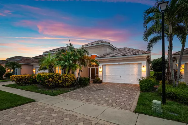 Boynton Beach, FL 33472,6959 Fairway Lakes DR