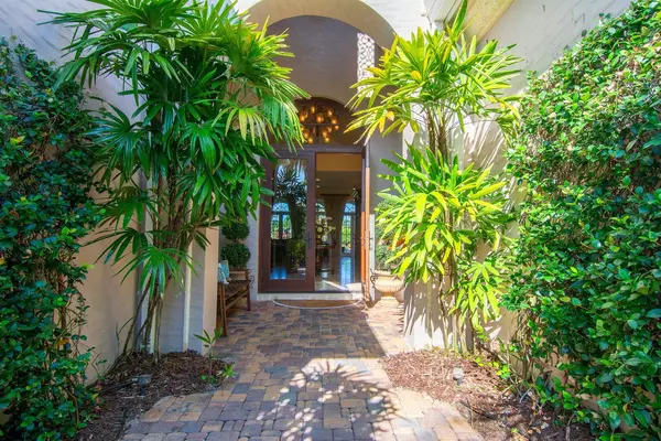 Port Saint Lucie, FL 34984,138 SE Via San Marino