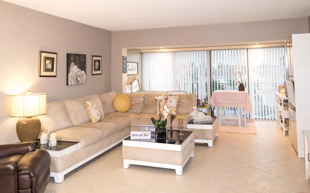 Lake Worth, FL 33467,4100 Tivoli CT 301