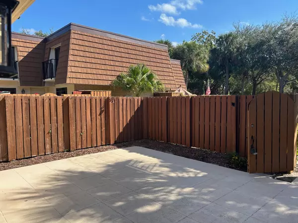 Jupiter, FL 33477,3105 31st CT 130-D