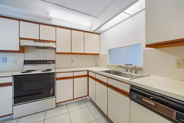 Boynton Beach, FL 33437,10204 Mangrove DR 103