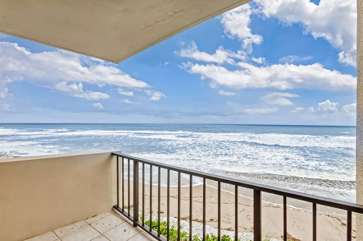 Singer Island, FL 33404,4200 N Ocean DR 1-401