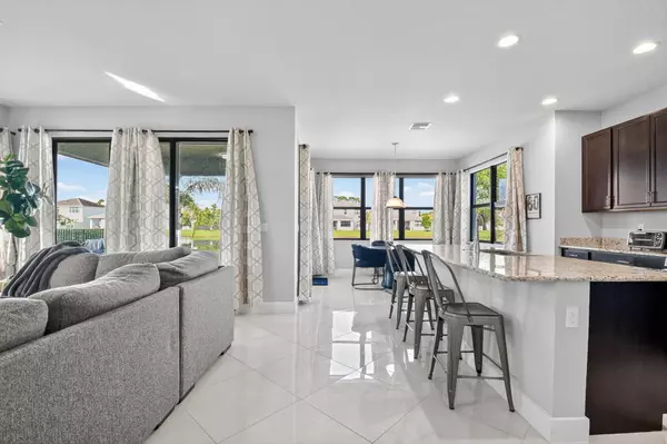 Lake Worth, FL 33463,7303 Estero DR