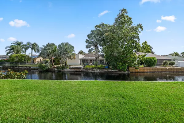 Boca Raton, FL 33487,6940 NW 4th AVE