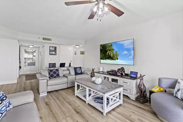 Lake Worth, FL 33467,3465 Via Poinciana 606