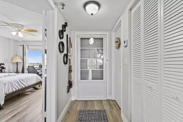 Lake Worth, FL 33467,3465 Via Poinciana 606