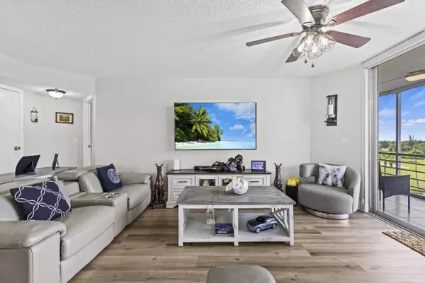 Lake Worth, FL 33467,3465 Via Poinciana 606