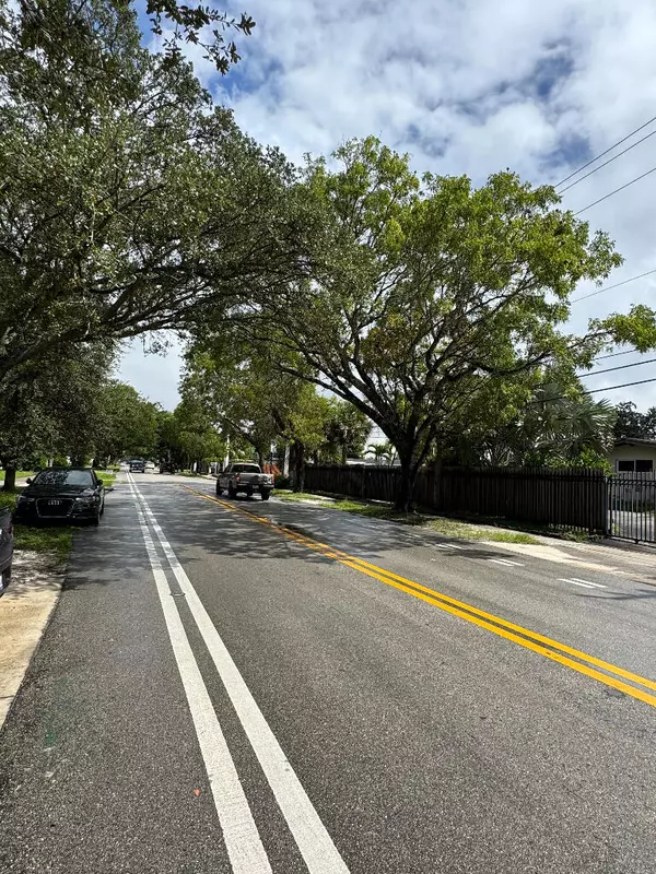 3621 Riverland RD, Fort Lauderdale, FL 33312