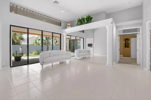 Boca Raton, FL 33428,10028 Venezia PL