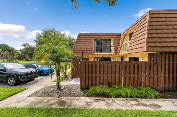 Jupiter, FL 33458,825 Center ST 30a