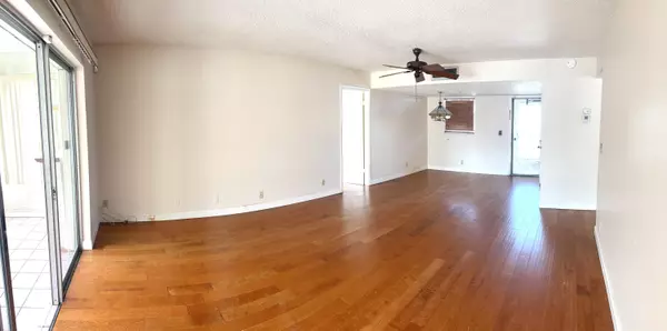 Palm Springs, FL 33461,705 Lori DR 204