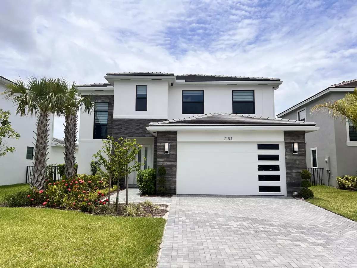 Lake Worth, FL 33463,7181 Villamar WAY