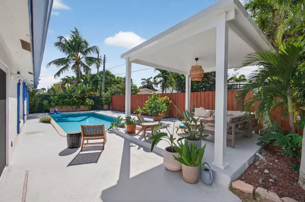 Delray Beach, FL 33444,802 Mallard DR