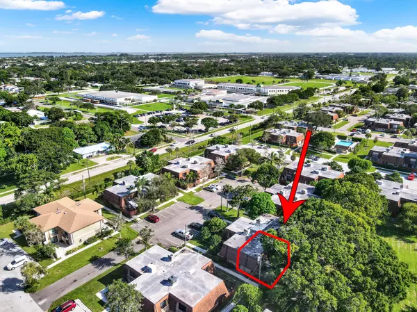 Fort Pierce, FL 34950,1458 N Lawnwood CIR 24