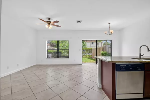 Lake Worth, FL 33463,6032 Bangalow DR