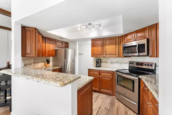 Juno Beach, FL 33408,403 S Sea Oats DR B