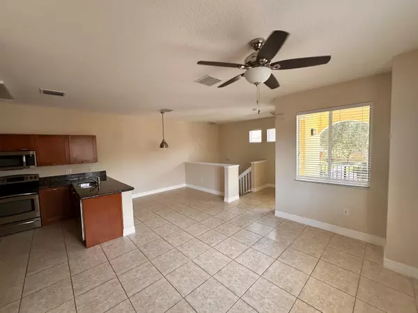Stuart, FL 34994,44 SE Sedona CIR 204