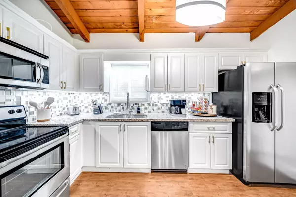 Delray Beach, FL 33444,2470 Douglas AVE