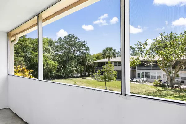 West Palm Beach, FL 33417,92 Hastings F